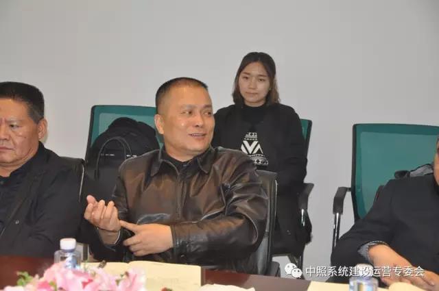 副(fu)主任(ren)兼(jian)祕(mi)書長張(zhang)誌(zhi)清.jpg